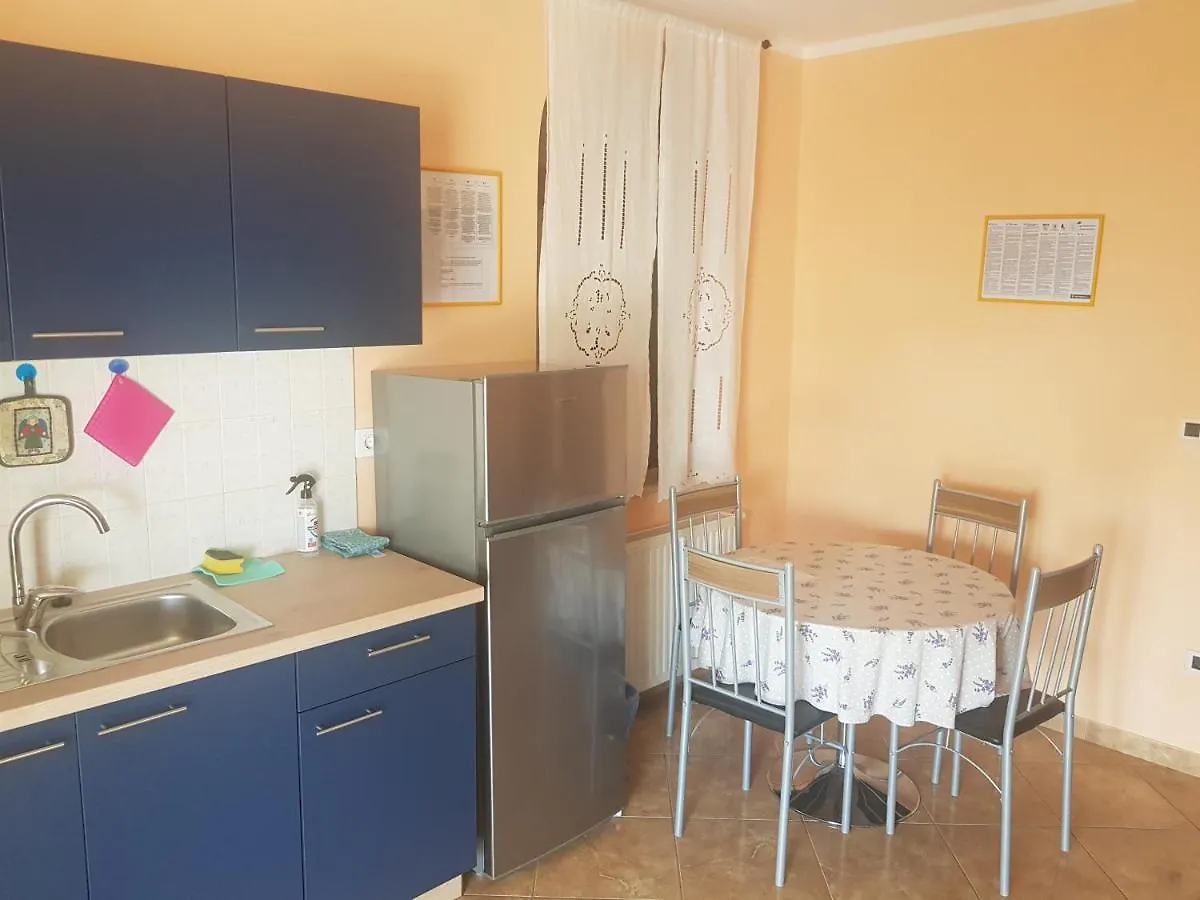 Apartments Villa Sandra Opatija 0*,