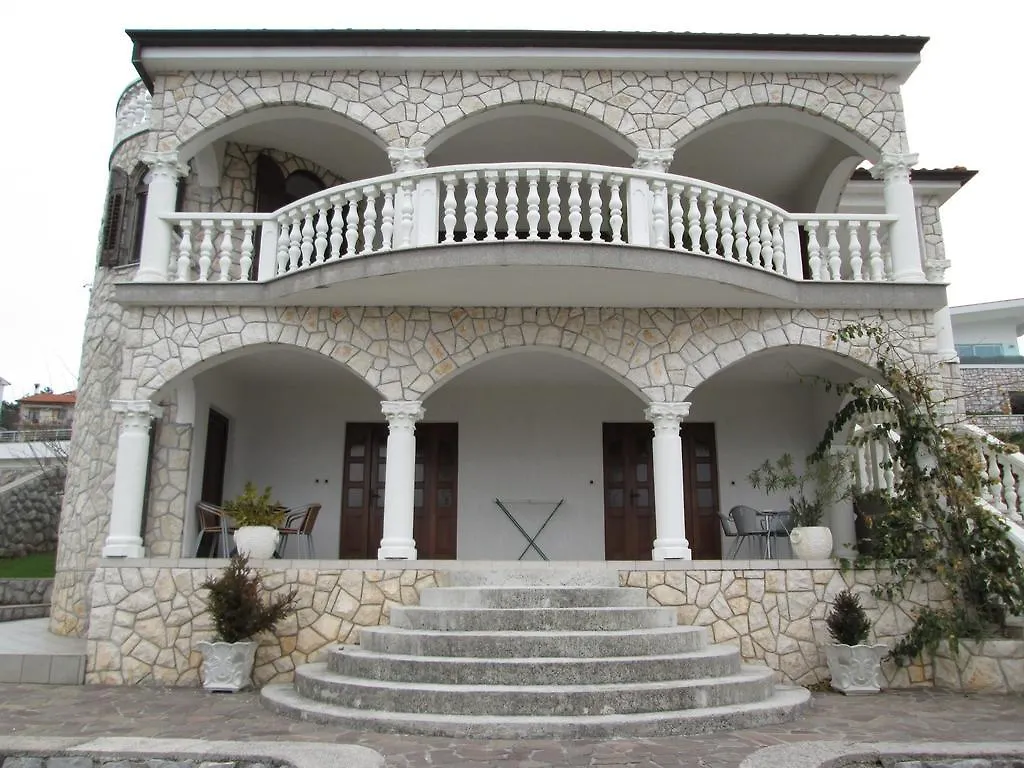 Apartments Villa Sandra Opatija